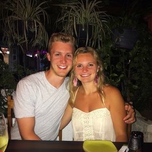 Meet your Posher, Cecily